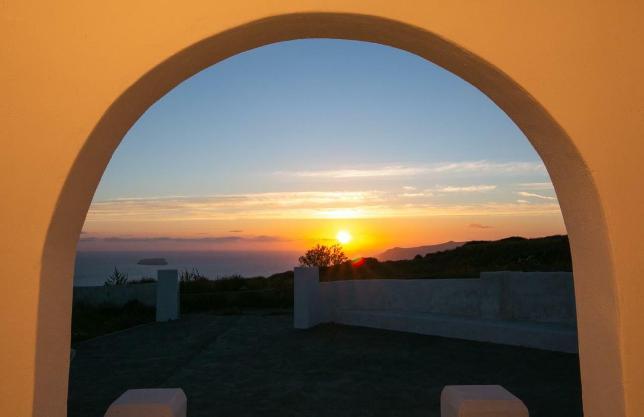 Caldera Sunset Villa Megalochori  Exterior foto