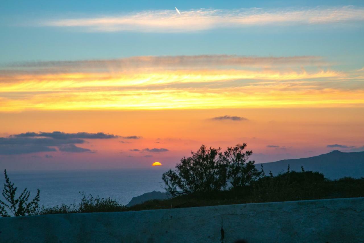 Caldera Sunset Villa Megalochori  Exterior foto